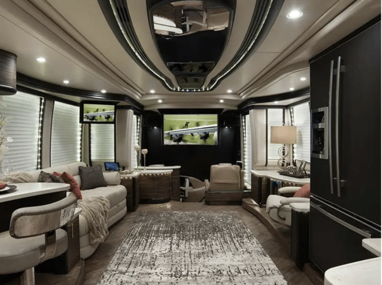 Liberty Coach,Photo Credit: Liberty Coach, Inc./Facebook