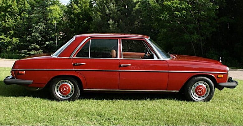 1976 Mercedes-Benz 240D