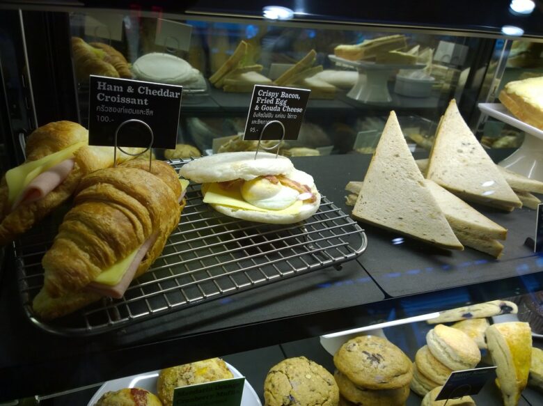 Starbucks hot food