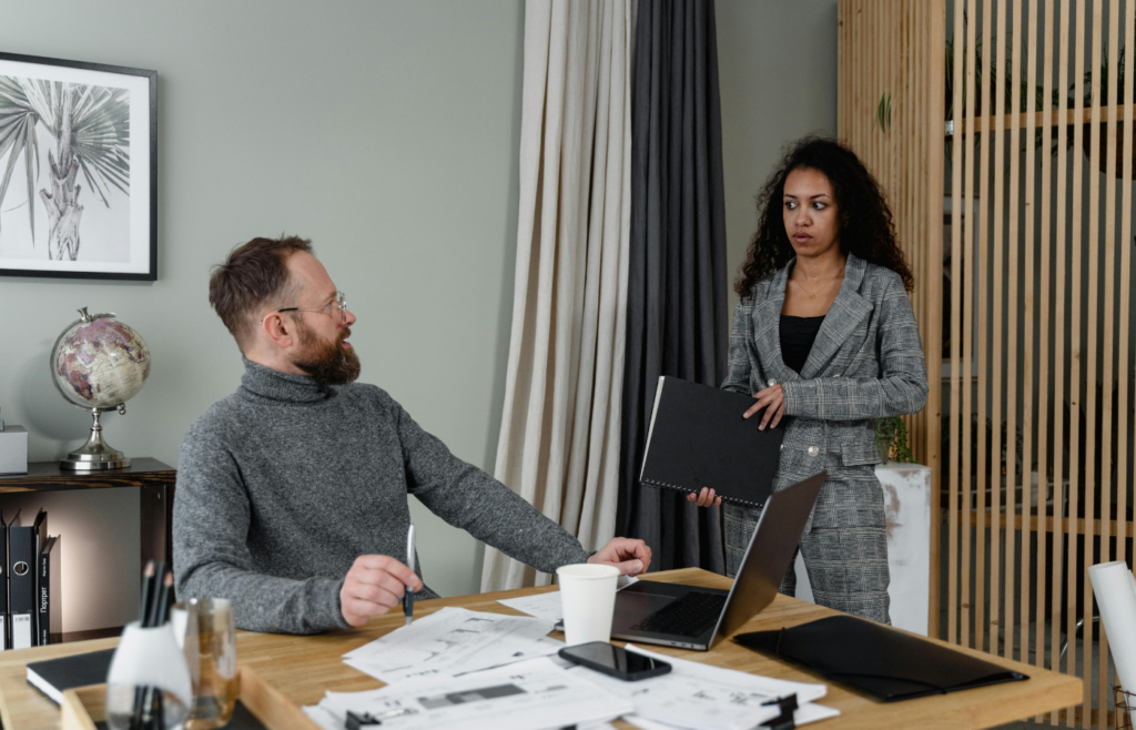 An employee avoiding eye contact