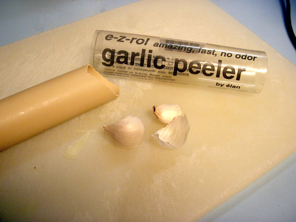 garlic peeler tube