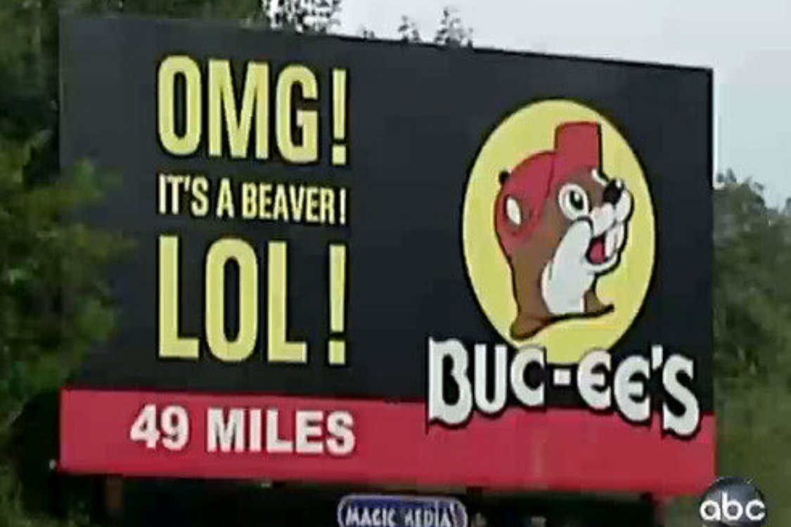 Buc-ees-billboard