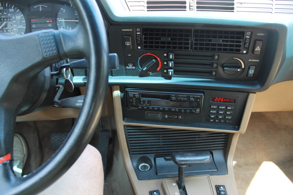 1986 BMW 635 CSi with CD Player