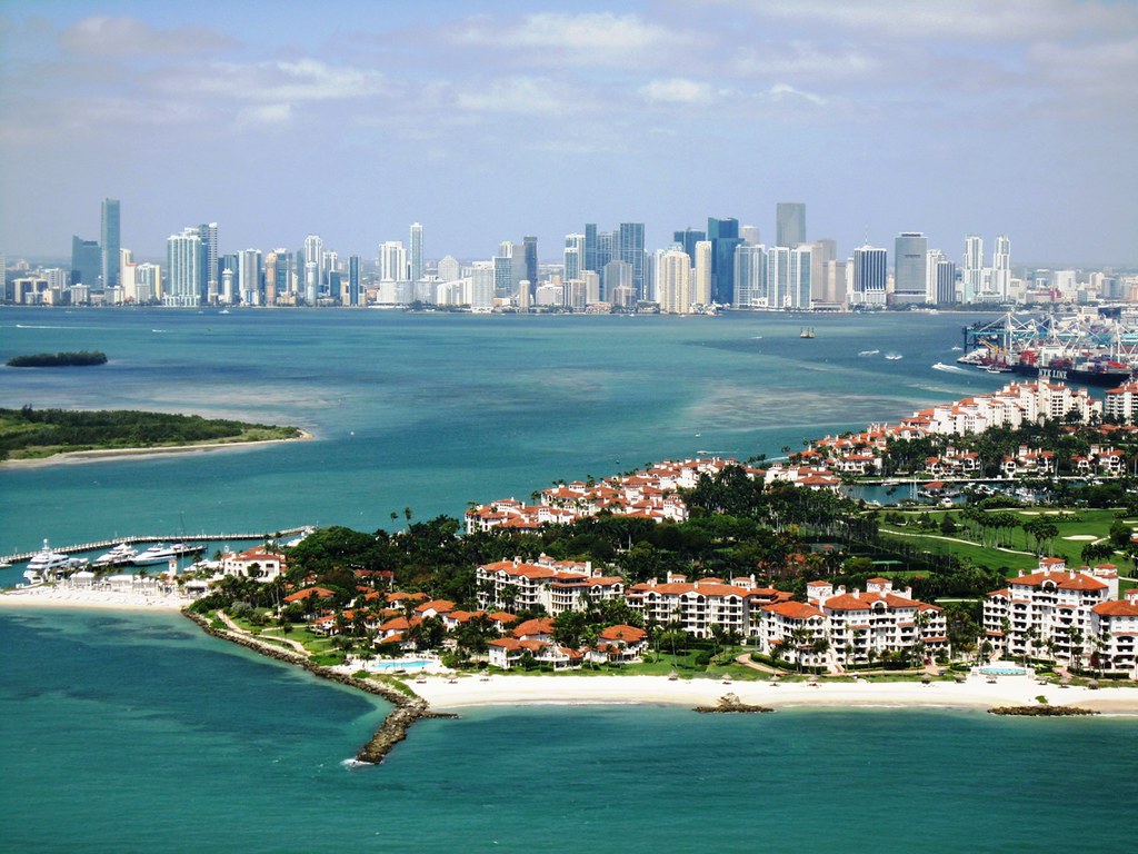 Miami & Fisher Island from 500ft