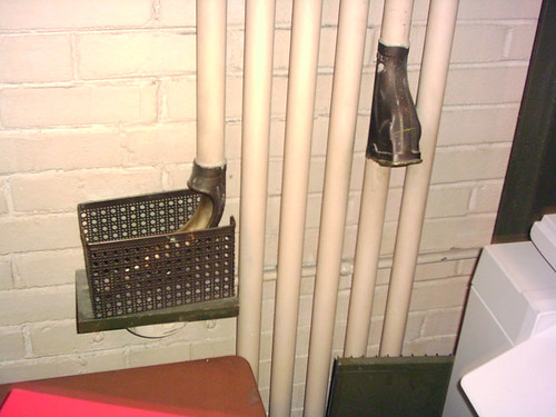 pneumatic tube